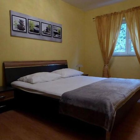 Apartment Ana Senj  Eksteriør billede